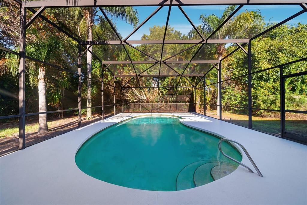 For Sale: $550,000 (4 beds, 2 baths, 2369 Square Feet)