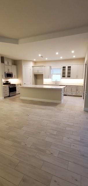 For Rent: $3,750 (3 beds, 3 baths, 2250 Square Feet)