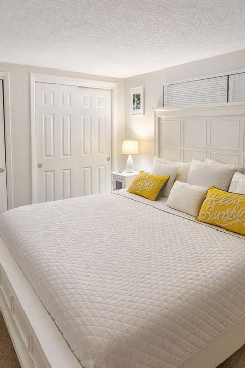 出租: $2,000 (3 贝兹, 2 浴室, 1068 平方英尺)