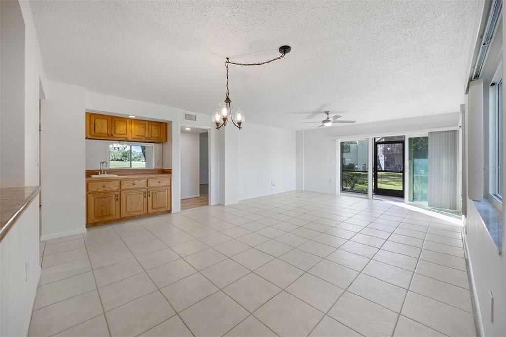 En Venta: $255,000 (2 camas, 2 baños, 1440 Pies cuadrados)