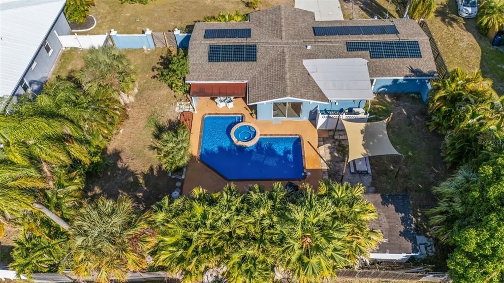 For Sale: $425,000 (2 beds, 2 baths, 1246 Square Feet)