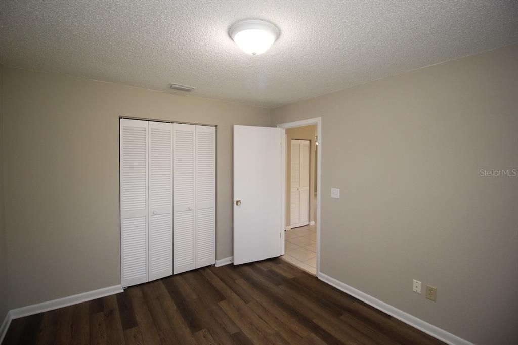 For Rent: $1,350 (2 beds, 1 baths, 986 Square Feet)