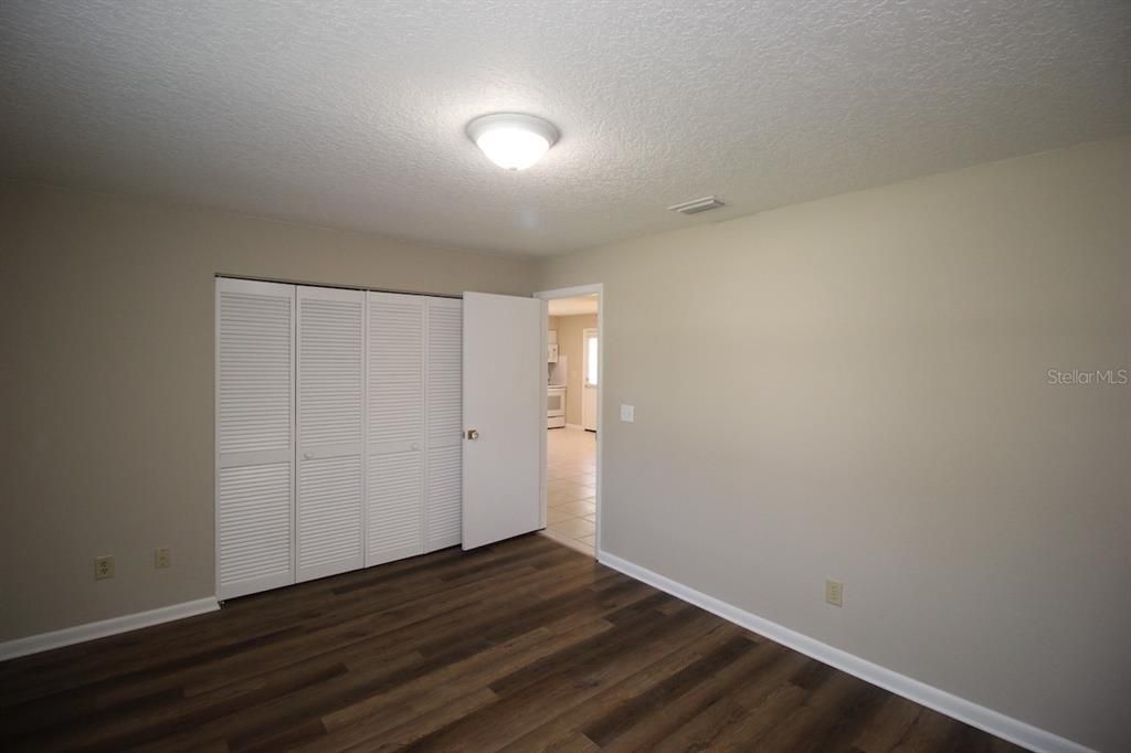 For Rent: $1,350 (2 beds, 1 baths, 986 Square Feet)