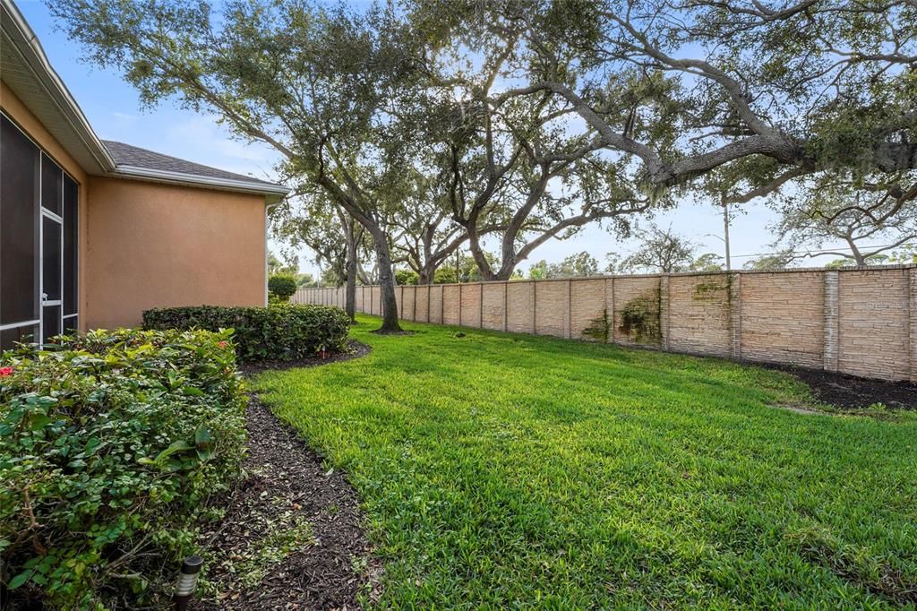 En Venta: $695,000 (5 camas, 2 baños, 3057 Pies cuadrados)