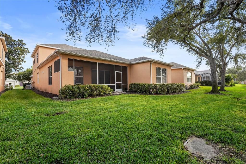 En Venta: $695,000 (5 camas, 2 baños, 3057 Pies cuadrados)