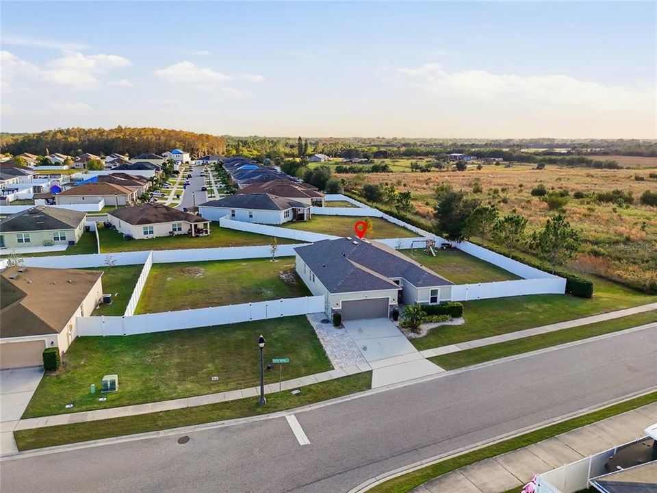 На продажу: $419,999 (3 спален, 2 ванн, 1894 Квадратных фут)