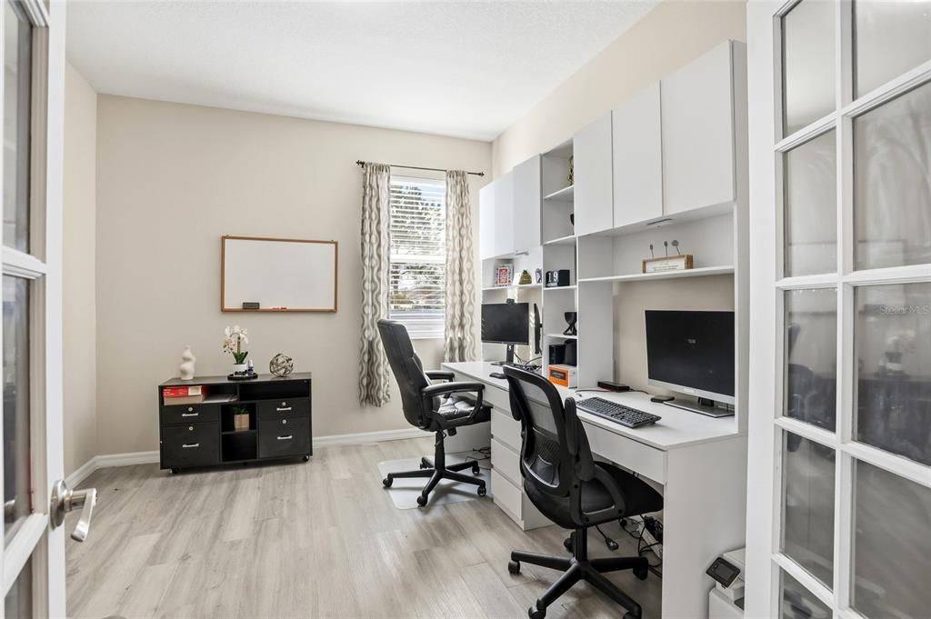 На продажу: $419,999 (3 спален, 2 ванн, 1894 Квадратных фут)