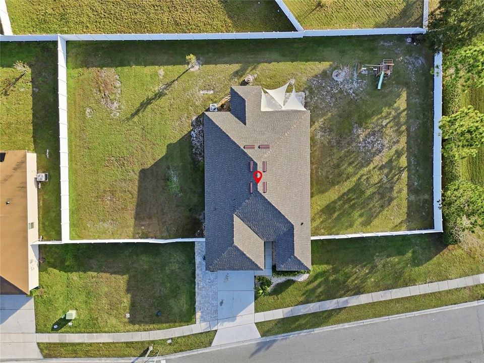 На продажу: $419,999 (3 спален, 2 ванн, 1894 Квадратных фут)