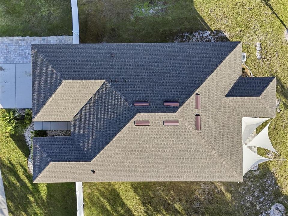 На продажу: $419,999 (3 спален, 2 ванн, 1894 Квадратных фут)