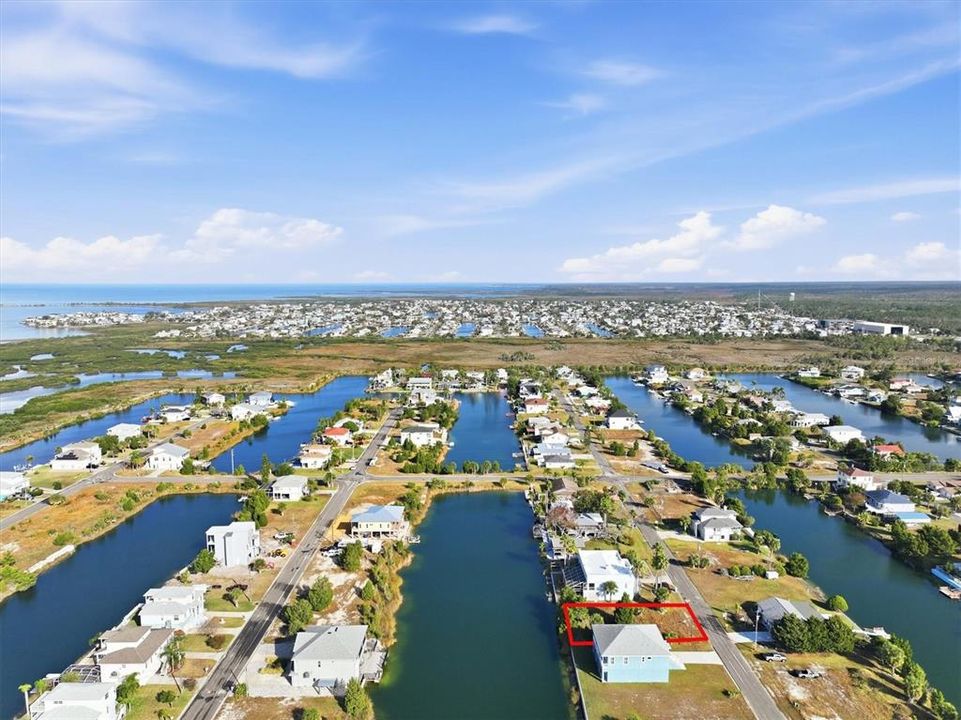 待售: $150,000 (0.16 acres)