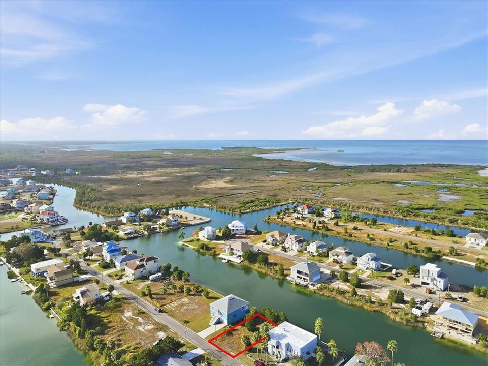 待售: $150,000 (0.16 acres)