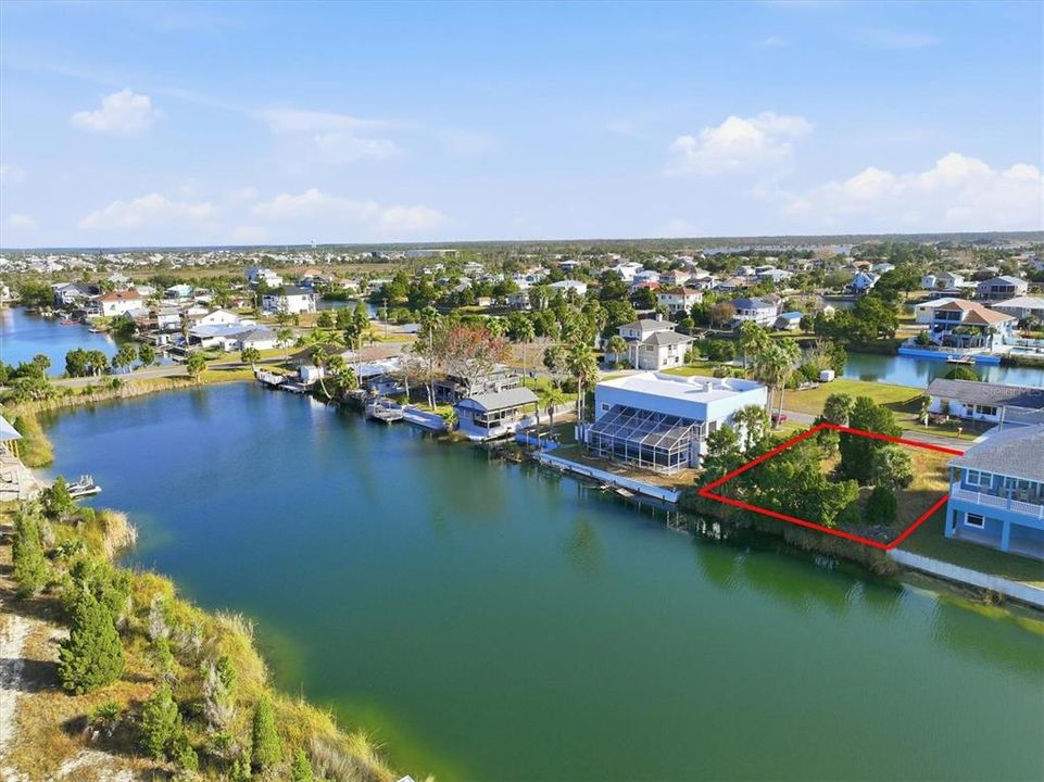 待售: $150,000 (0.16 acres)