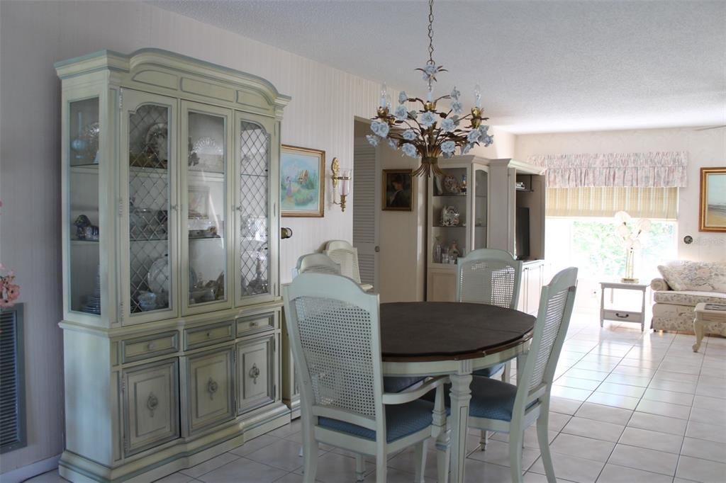 待售: $339,900 (2 贝兹, 2 浴室, 1794 平方英尺)