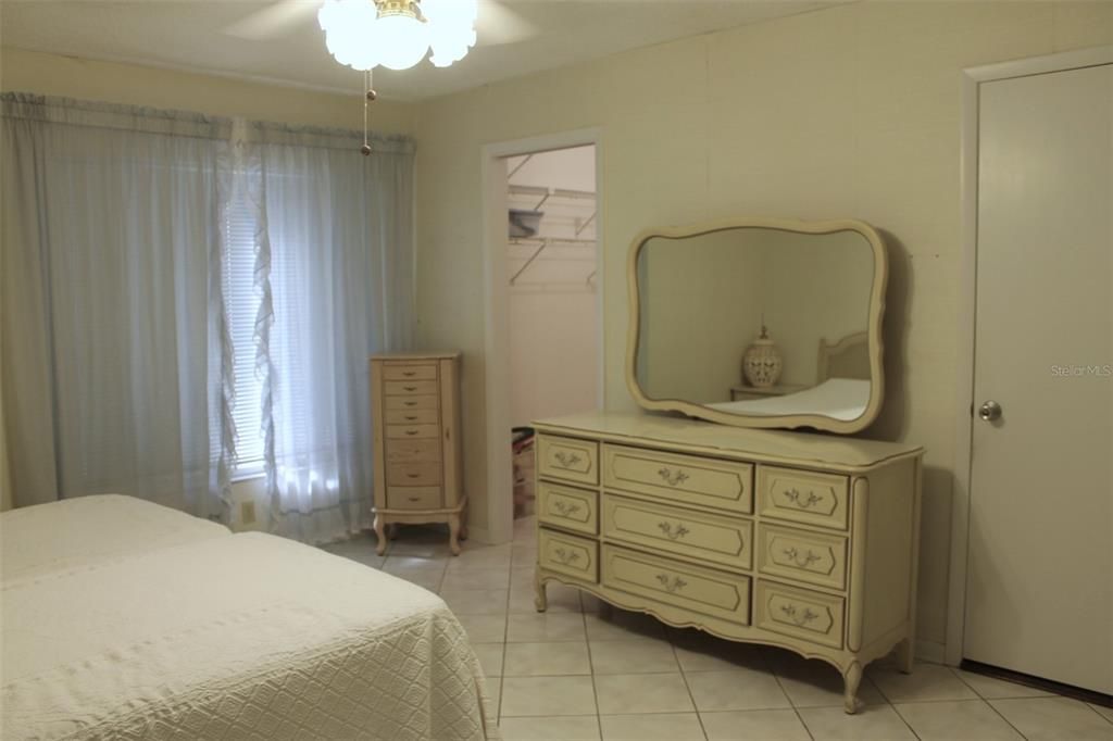 待售: $339,900 (2 贝兹, 2 浴室, 1794 平方英尺)