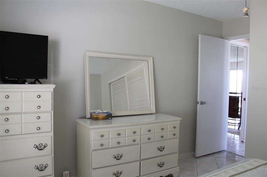 待售: $339,900 (2 贝兹, 2 浴室, 1794 平方英尺)