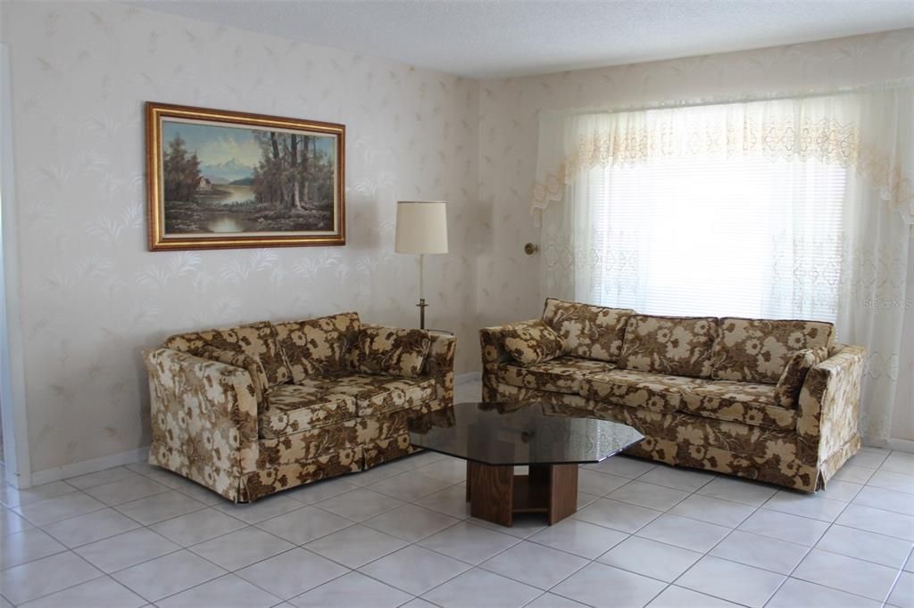 待售: $339,900 (2 贝兹, 2 浴室, 1794 平方英尺)