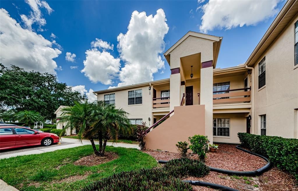 For Sale: $155,000 (2 beds, 1 baths, 925 Square Feet)