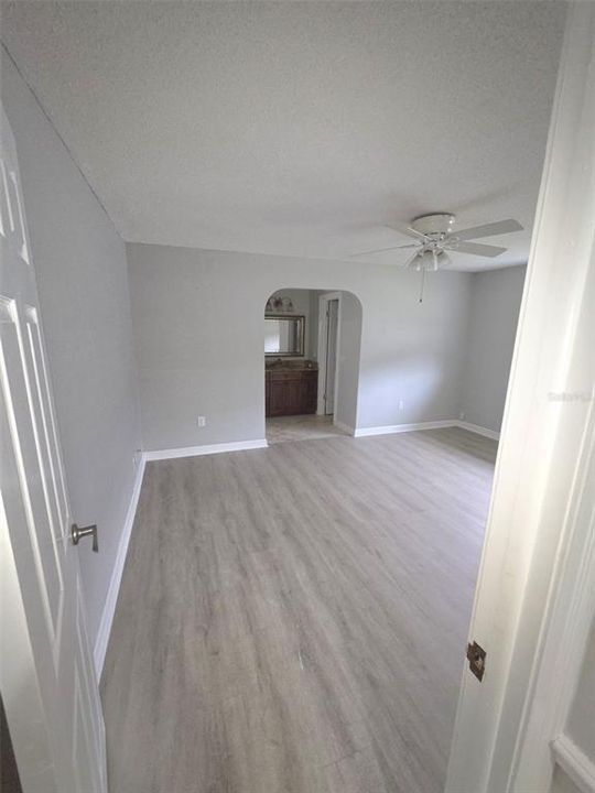 For Rent: $2,800 (4 beds, 2 baths, 2081 Square Feet)