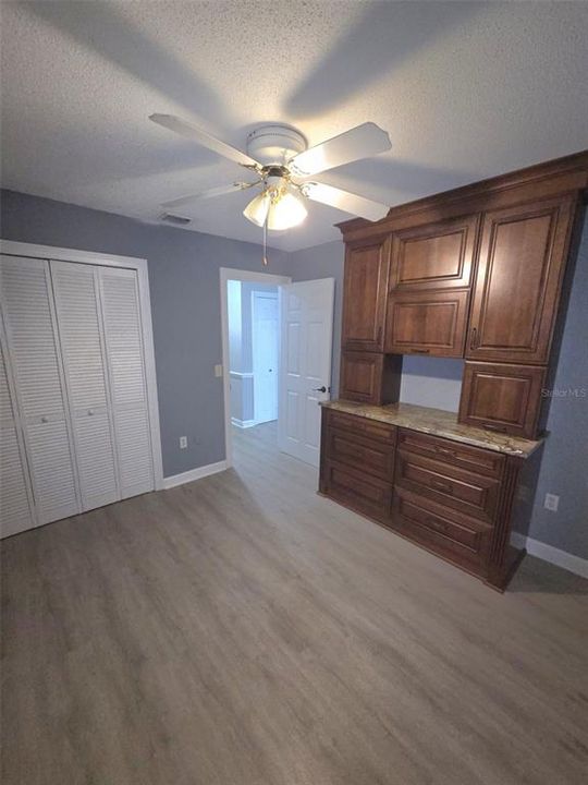 For Rent: $2,800 (4 beds, 2 baths, 2081 Square Feet)