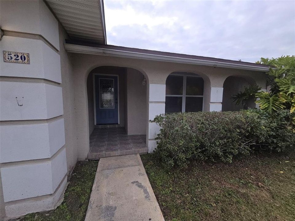 For Rent: $2,800 (4 beds, 2 baths, 2081 Square Feet)