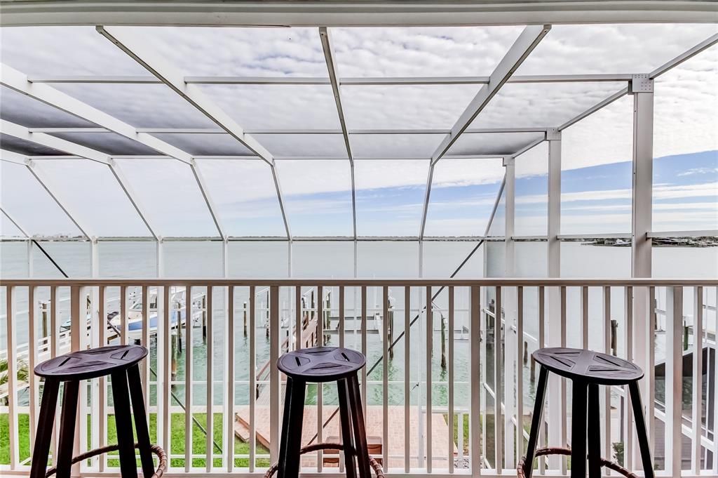 出租: $12,000 (4 贝兹, 4 浴室, 2802 平方英尺)