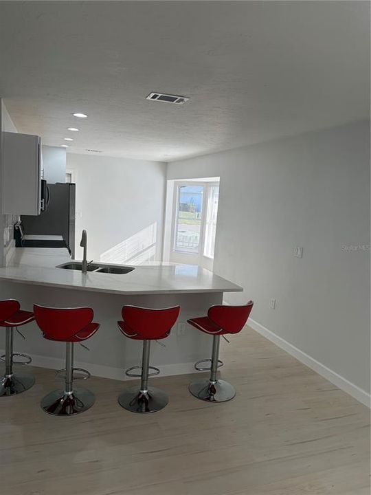 For Sale: $428,900 (3 beds, 2 baths, 1393 Square Feet)