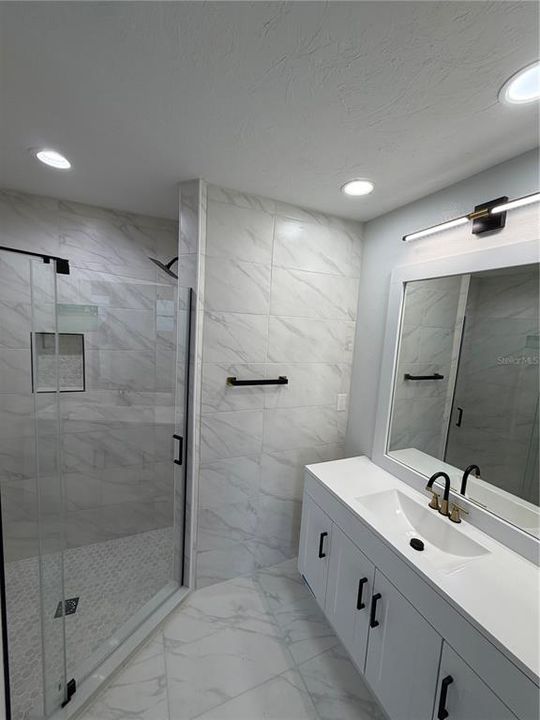 For Sale: $428,900 (3 beds, 2 baths, 1393 Square Feet)