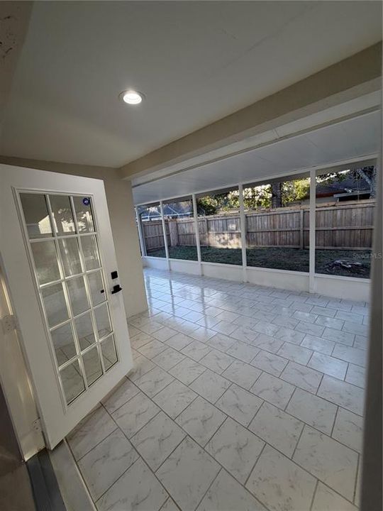 For Sale: $428,900 (3 beds, 2 baths, 1393 Square Feet)