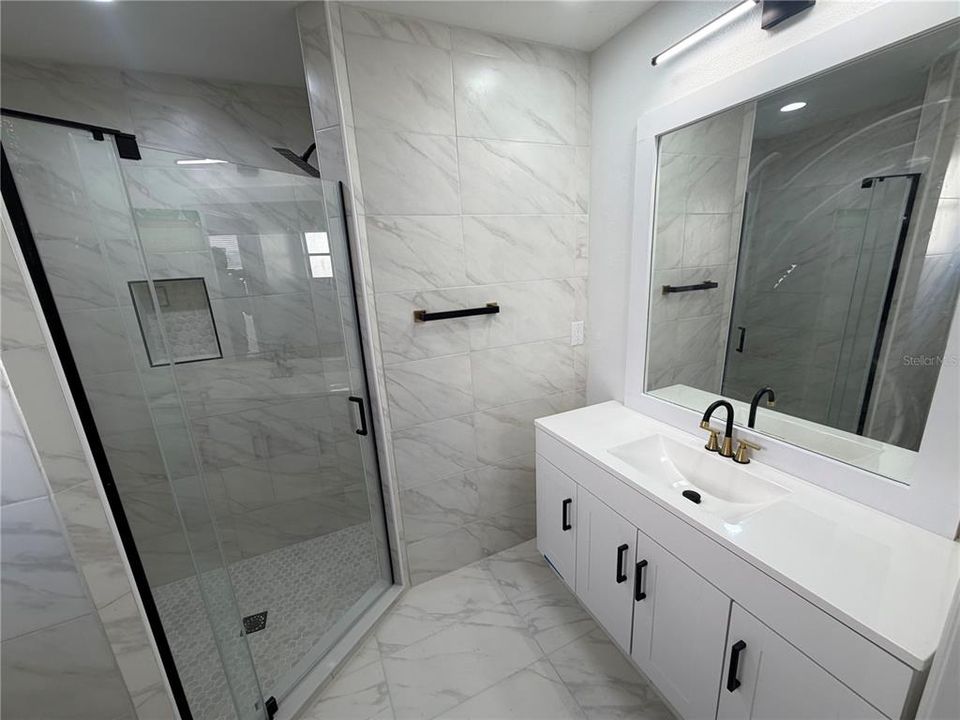 For Sale: $428,900 (3 beds, 2 baths, 1393 Square Feet)