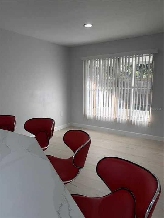 For Sale: $428,900 (3 beds, 2 baths, 1393 Square Feet)