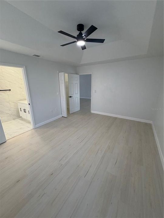 For Sale: $428,900 (3 beds, 2 baths, 1393 Square Feet)