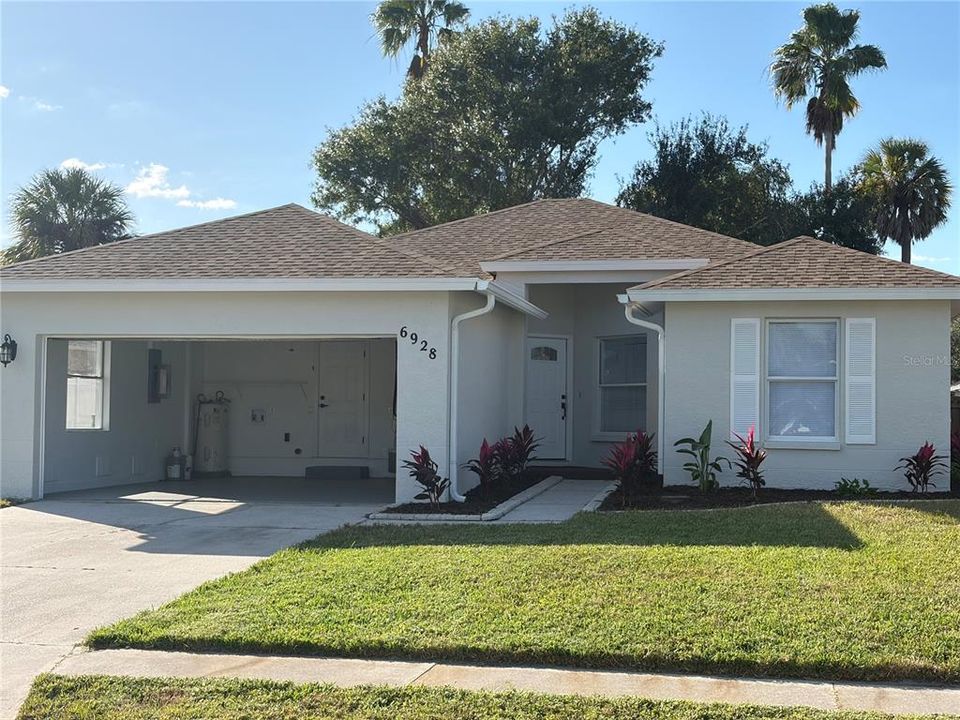 For Sale: $428,900 (3 beds, 2 baths, 1393 Square Feet)