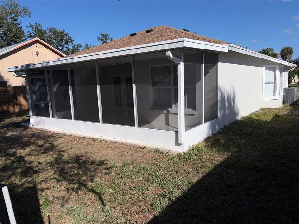 For Sale: $428,900 (3 beds, 2 baths, 1393 Square Feet)