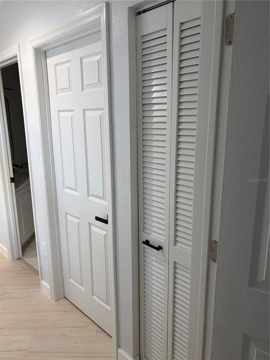 For Sale: $428,900 (3 beds, 2 baths, 1393 Square Feet)