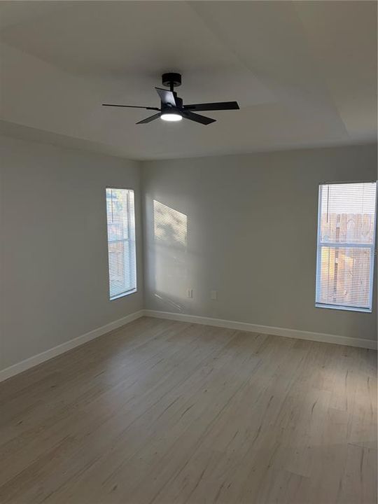 For Sale: $428,900 (3 beds, 2 baths, 1393 Square Feet)