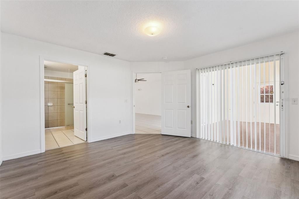 For Sale: $385,000 (4 beds, 3 baths, 1780 Square Feet)