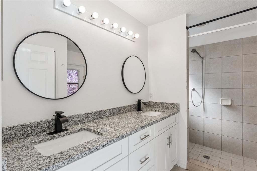 For Sale: $385,000 (4 beds, 3 baths, 1780 Square Feet)