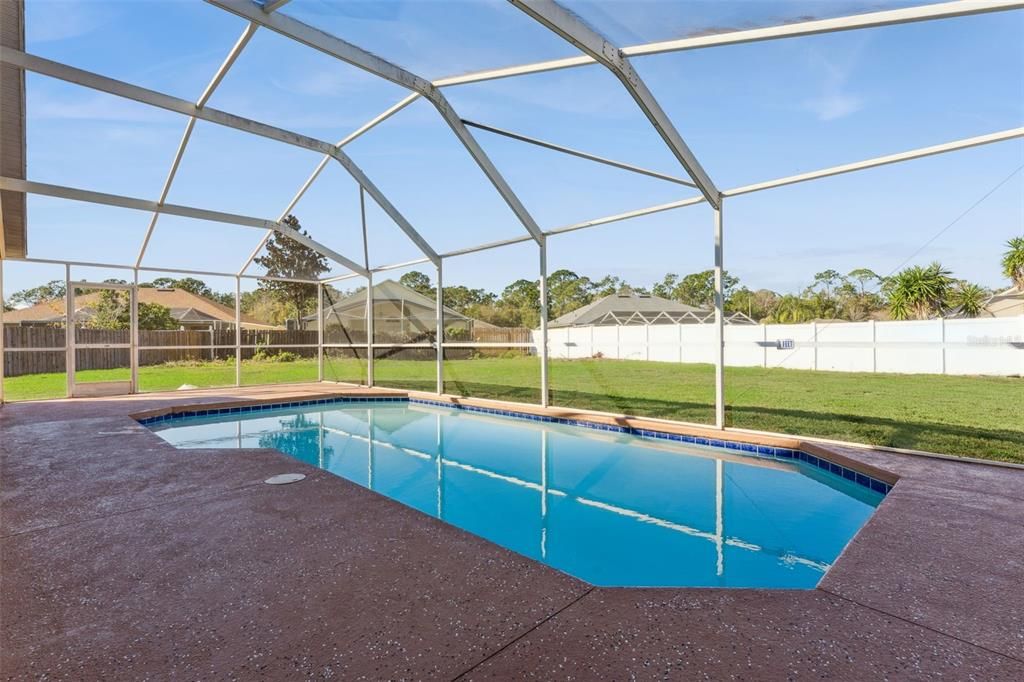 For Sale: $385,000 (4 beds, 3 baths, 1780 Square Feet)