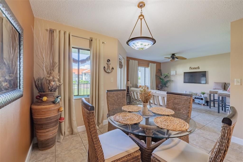 На продажу: $325,000 (1 спален, 1 ванн, 665 Квадратных фут)