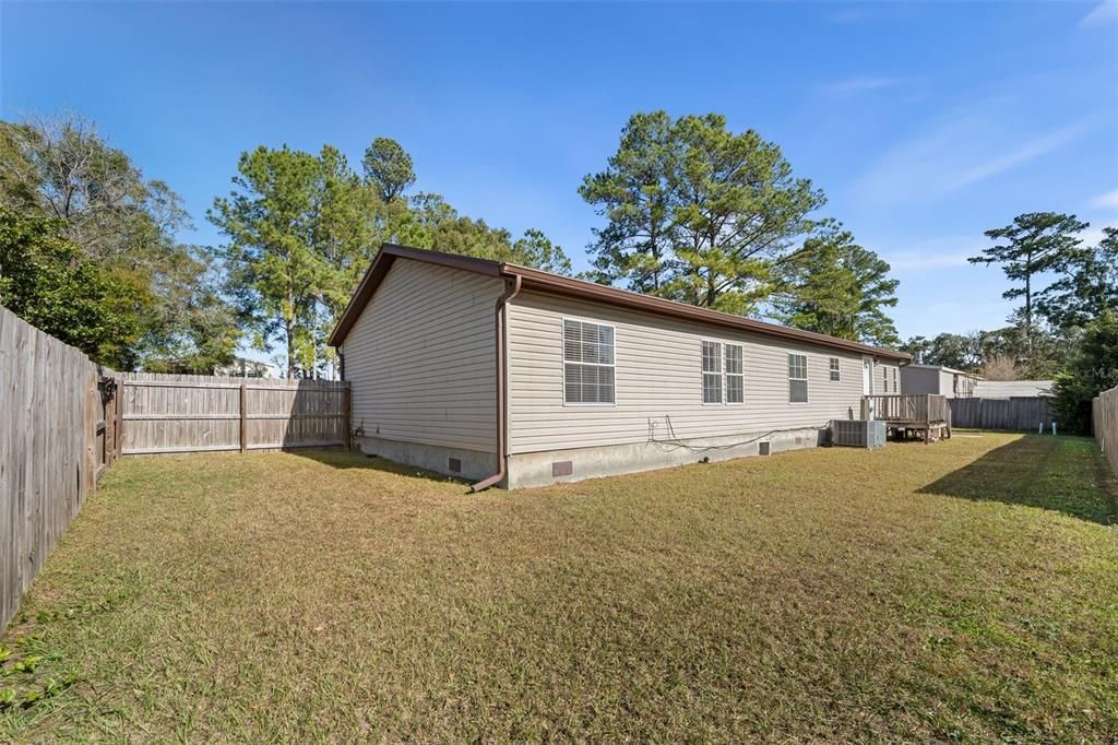 For Sale: $199,000 (4 beds, 2 baths, 1701 Square Feet)