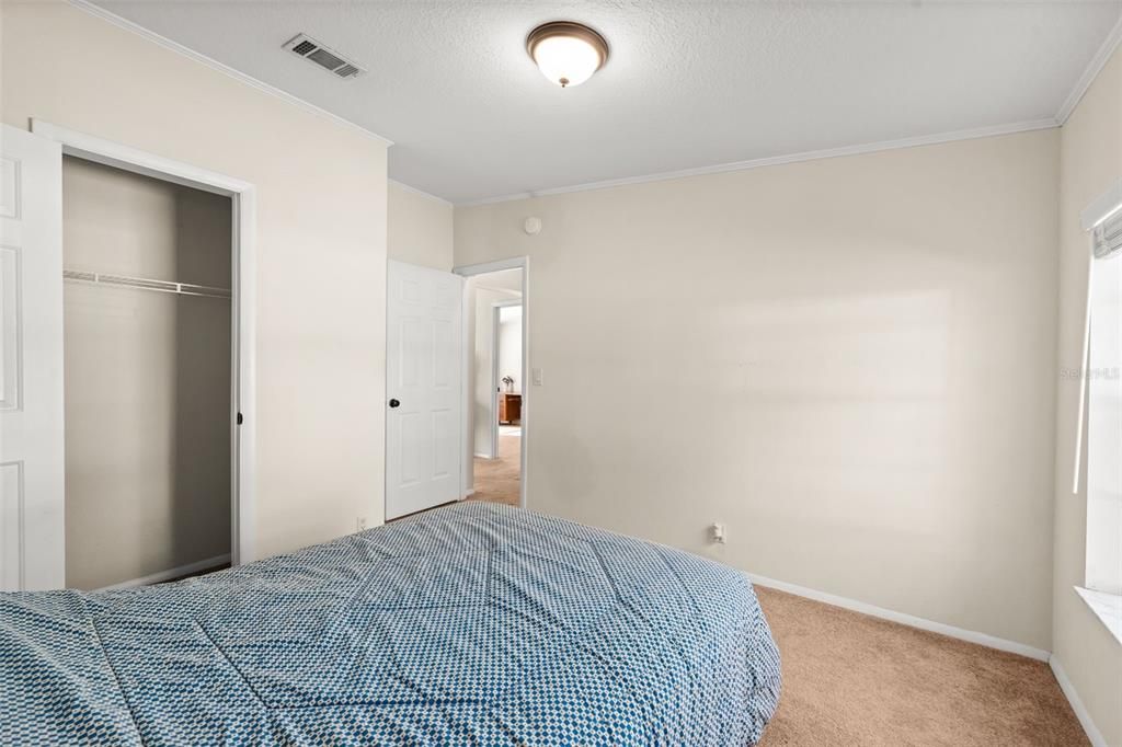 For Sale: $199,000 (4 beds, 2 baths, 1701 Square Feet)