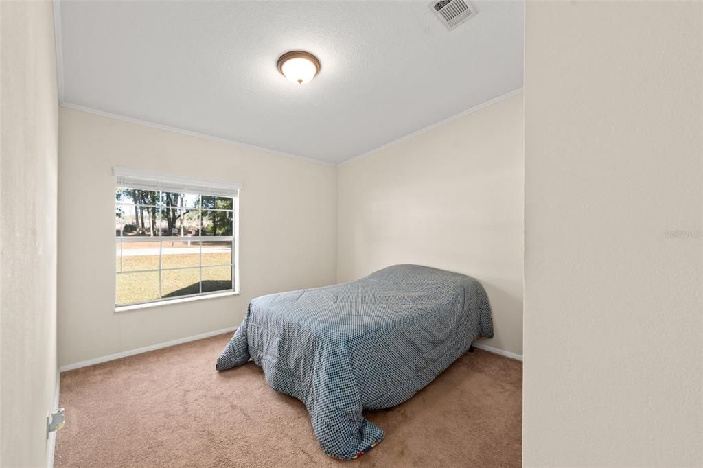 For Sale: $199,000 (4 beds, 2 baths, 1701 Square Feet)