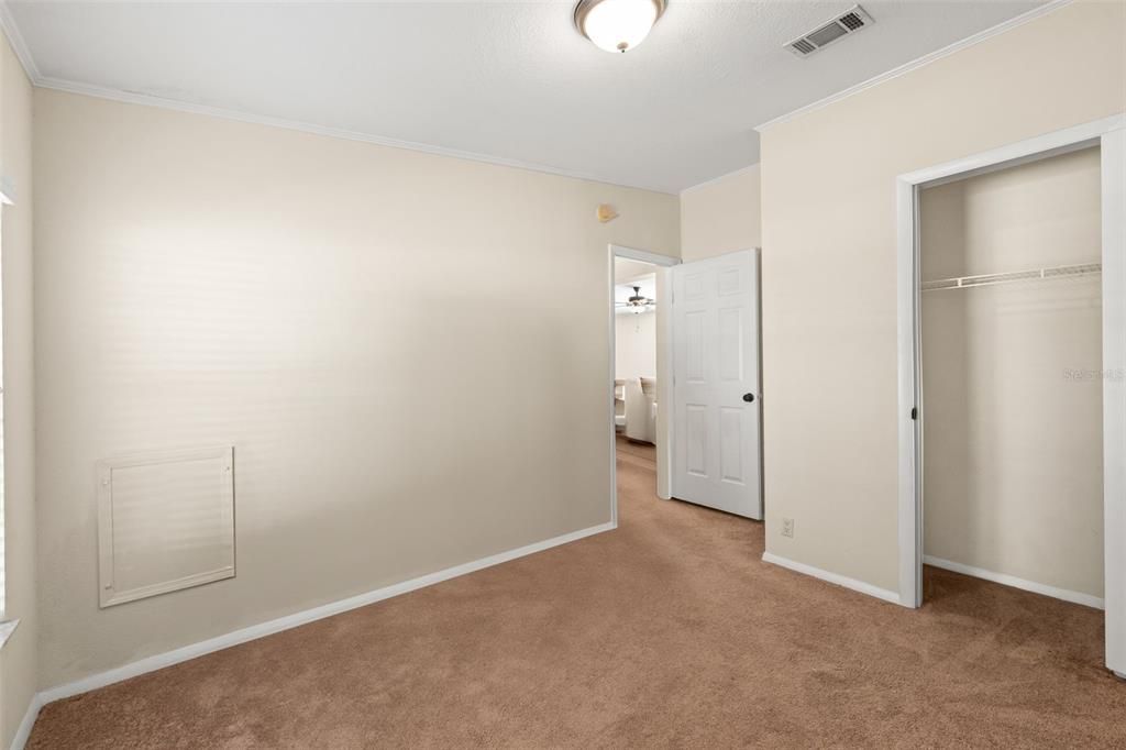 For Sale: $199,000 (4 beds, 2 baths, 1701 Square Feet)