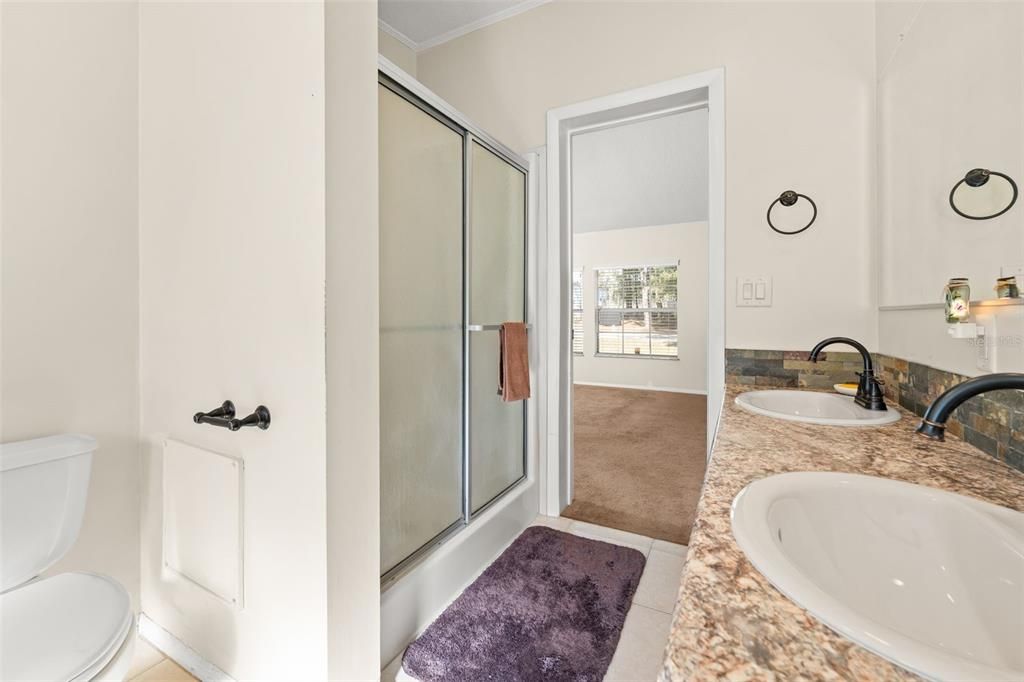 For Sale: $199,000 (4 beds, 2 baths, 1701 Square Feet)