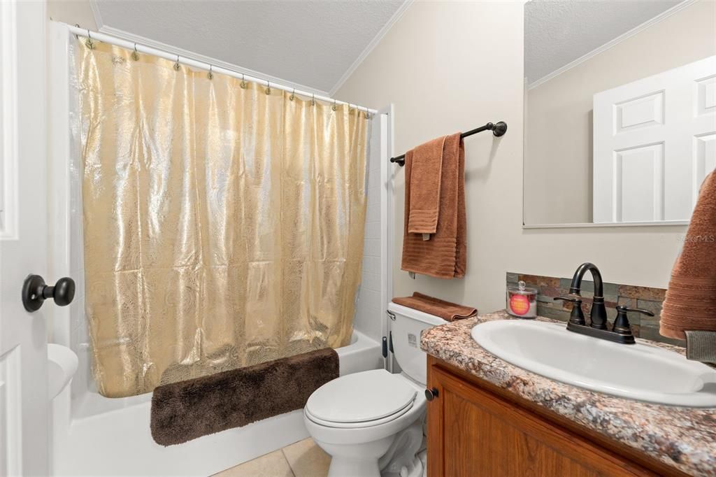 For Sale: $199,000 (4 beds, 2 baths, 1701 Square Feet)