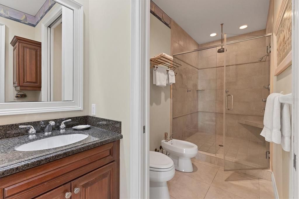 For Sale: $2,295,000 (3 beds, 2 baths, 2132 Square Feet)