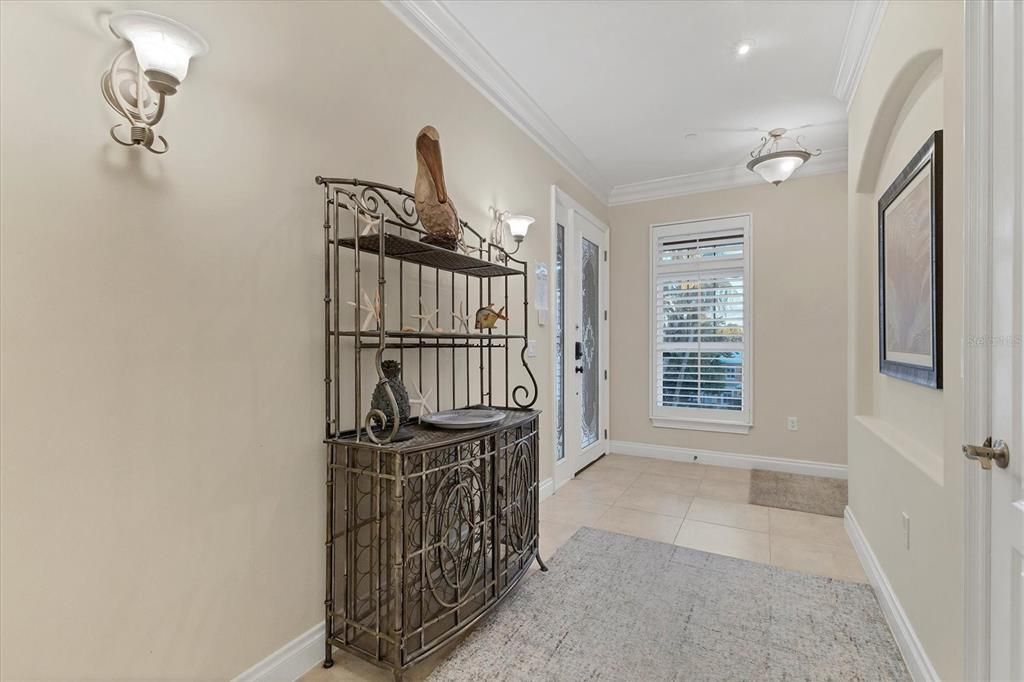 For Sale: $2,295,000 (3 beds, 2 baths, 2132 Square Feet)