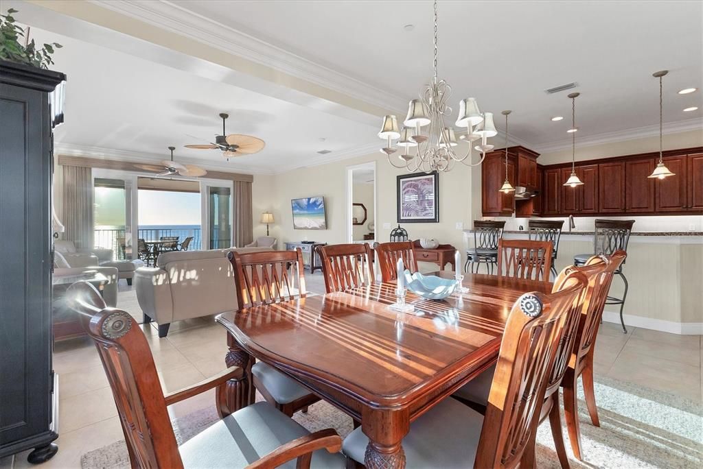 For Sale: $2,295,000 (3 beds, 2 baths, 2132 Square Feet)