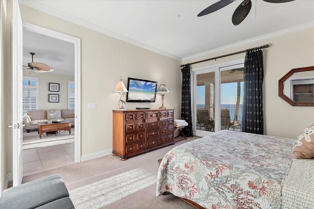 For Sale: $2,295,000 (3 beds, 2 baths, 2132 Square Feet)