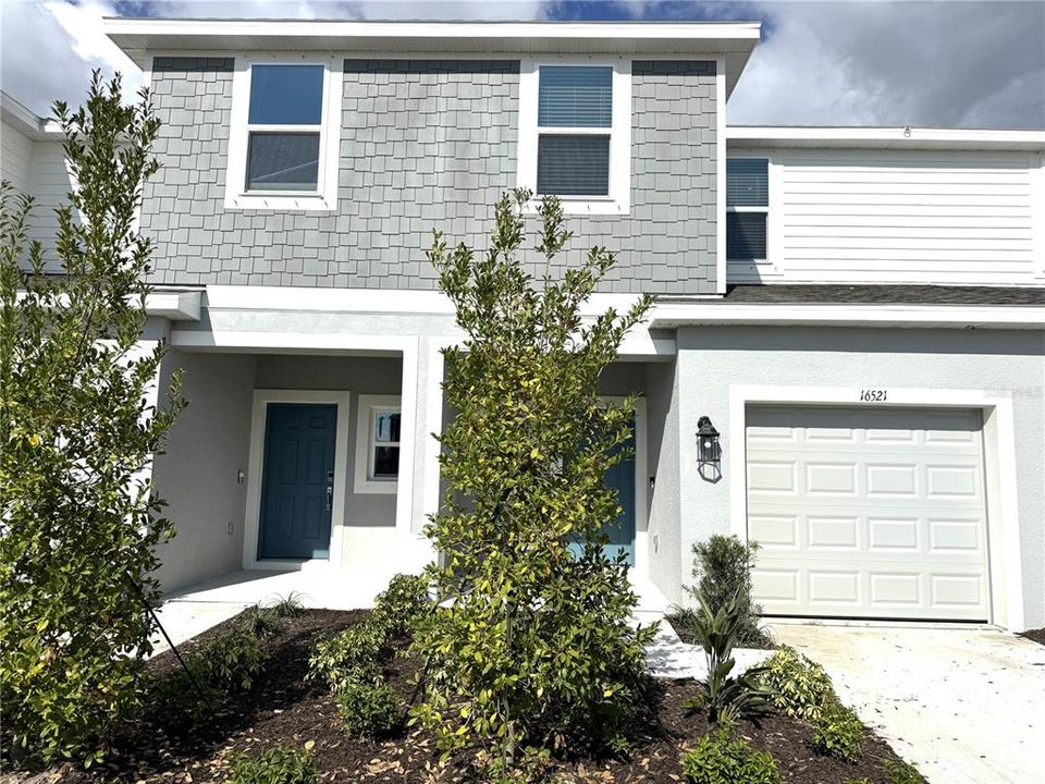 For Rent: $2,150 (3 beds, 2 baths, 1373 Square Feet)